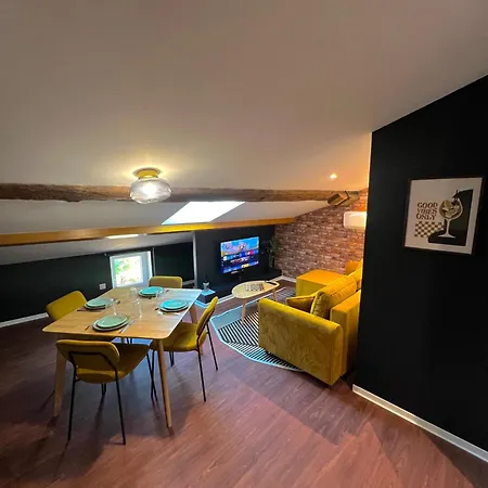 Garconniere - Refuge Parfait Pour Amis Et Jeux ! *
